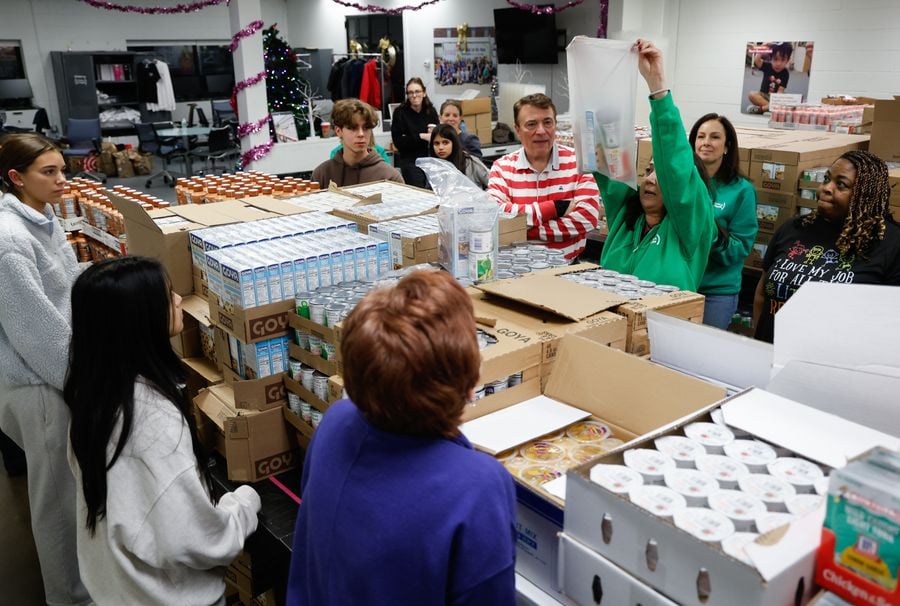 6_Marra - Filling in the Blanks 120125-6380.jpg